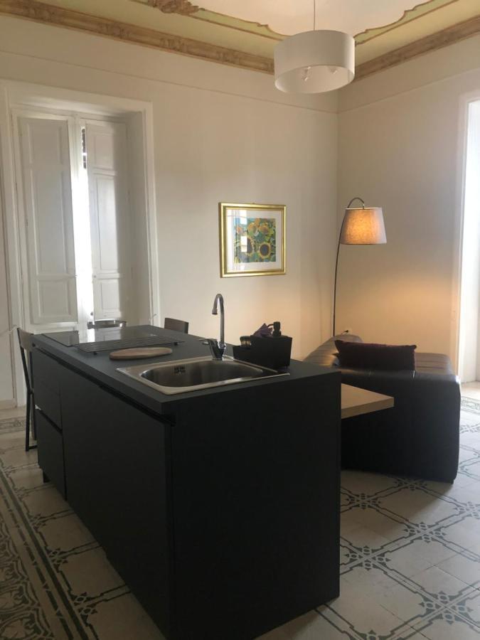 Barrique Guest House Free Bus From The Airport One Way Palermo Esterno foto
